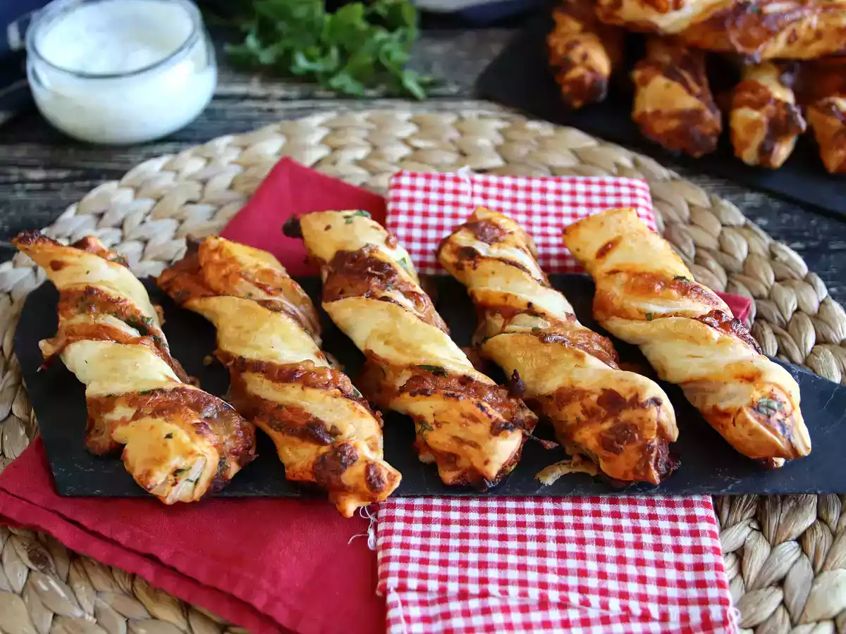 Maxi torsades feuilletées (tomate, jambon, mozzarella, persil) - photo 3