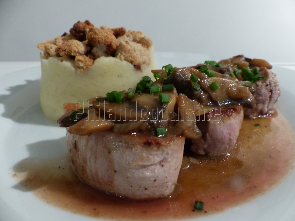 Médaillons de filet mignon de porc sauce forestière Recette Ptitchef