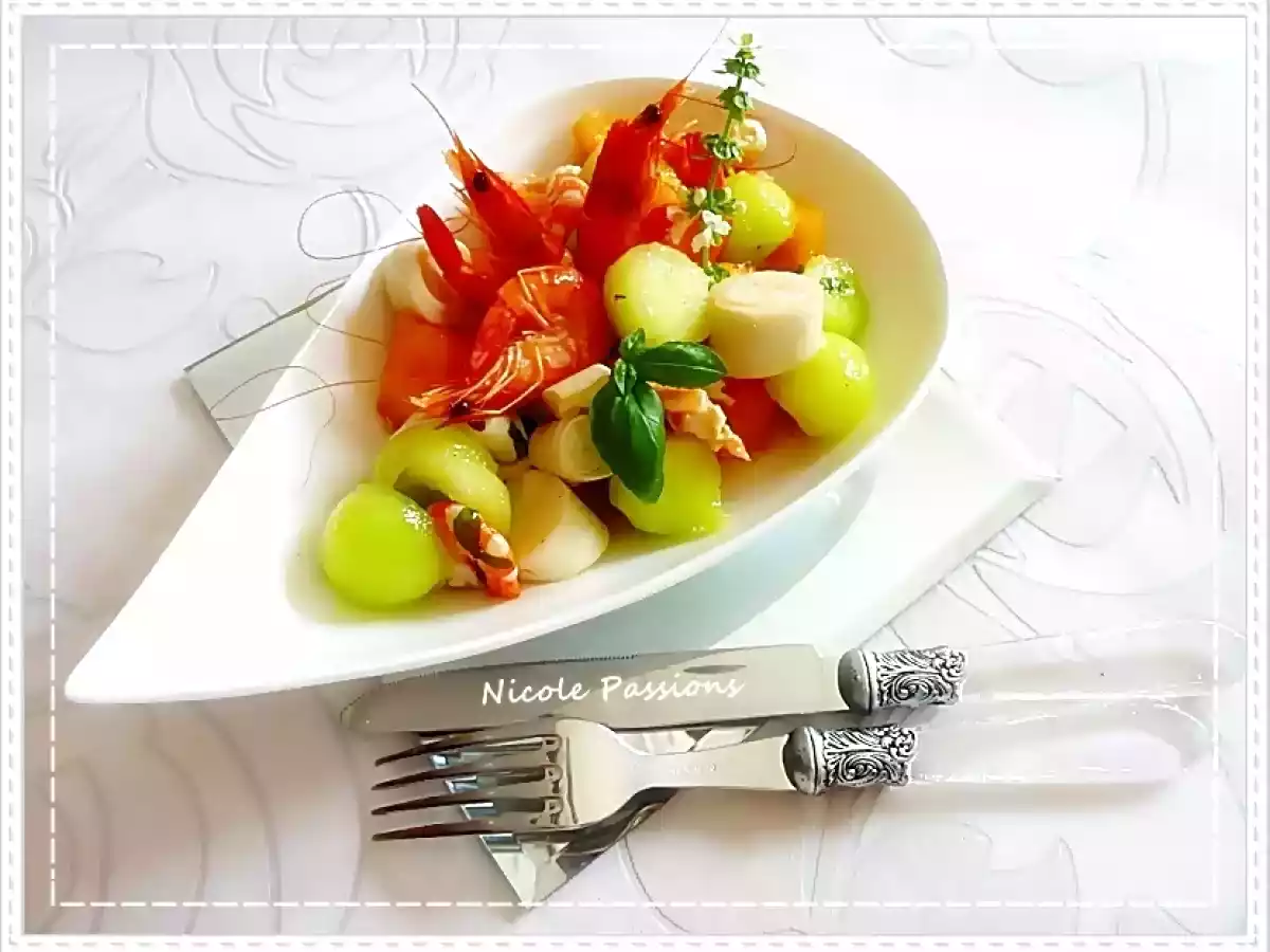 Méli mélo melon, crevettes, coeurs de palmiers