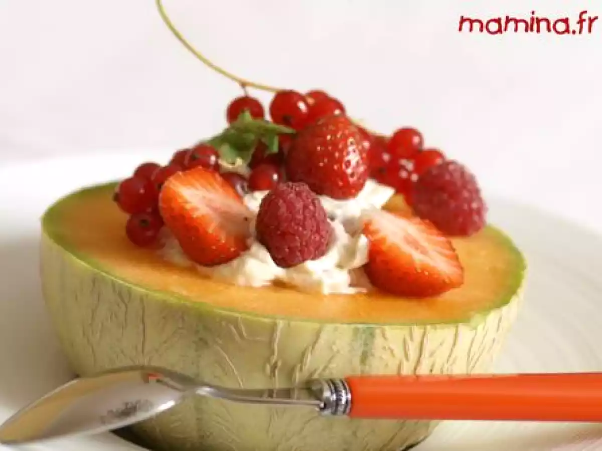 Melon et sa chantilly réglissée aux fruits d'été, dessert simplissime - photo 2