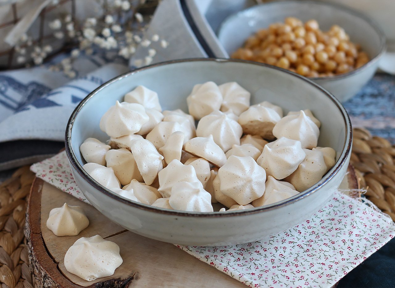 Meringues vegan à l'aquafaba Recette Ptitchef