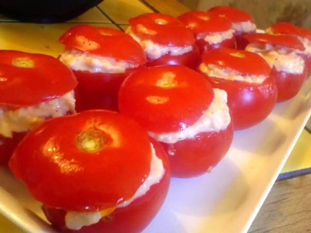 Mes Petites Tomates Farçies... Mascarpone/Chèvre/Thon/Saumon et Menthe du Jardin... - photo 2