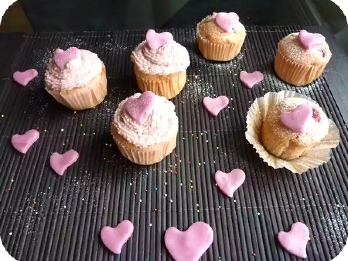 Mes Valentine's cupcakes ou mes cupcakes biscuits roses et framboises - photo 4