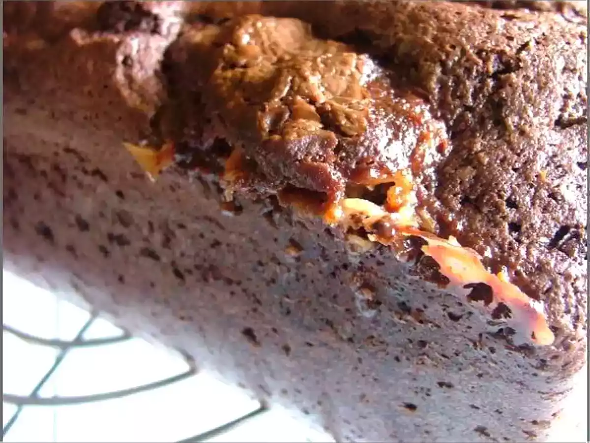 Mi cake, mi bonbon.... Cake au chocolat fourré Bounty - photo 2