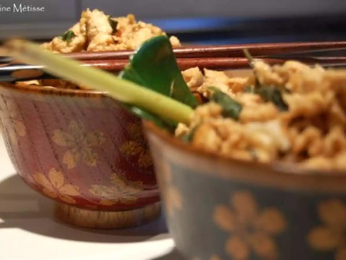 Miettes de poulet sauté au basilic thaï - photo 2