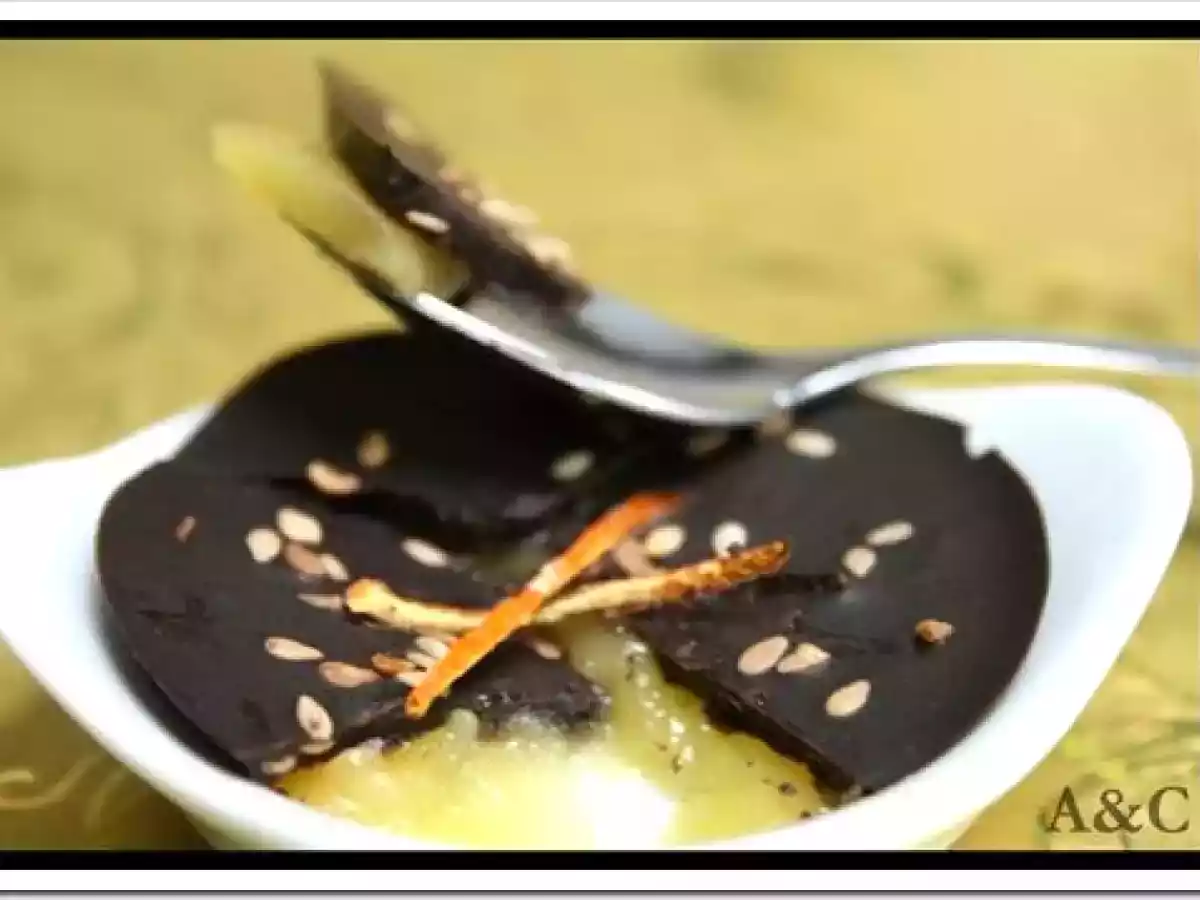 Mignardises pour accompagner le café : crème d' orange en croûte de chocolat - photo 2