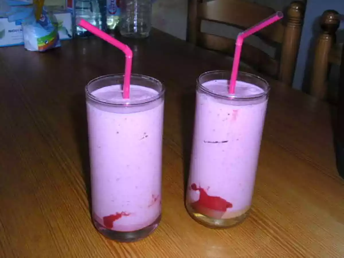 Milkshake rose fraise