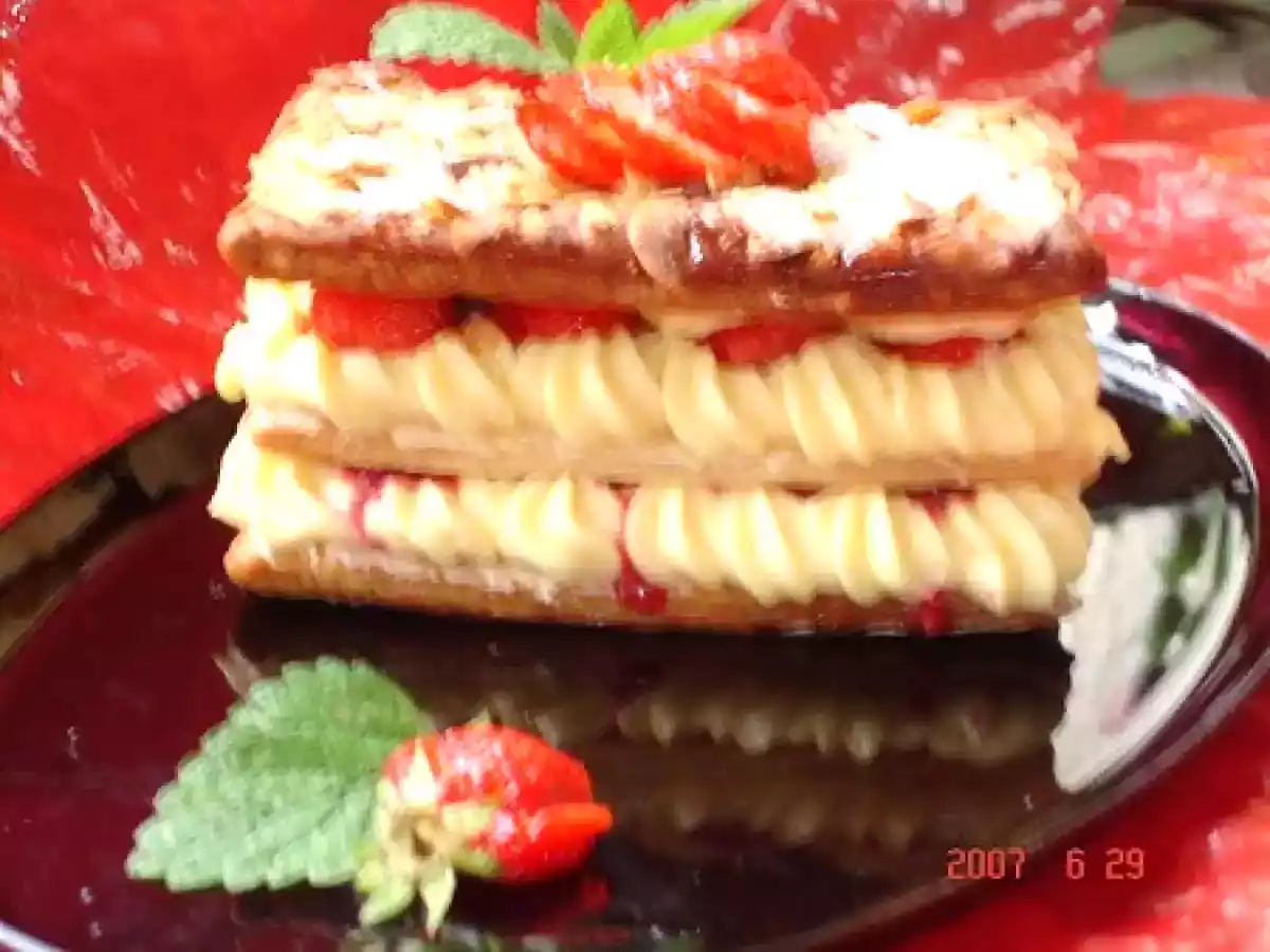 Mille feuille à la crème et aux framboises - photo 2