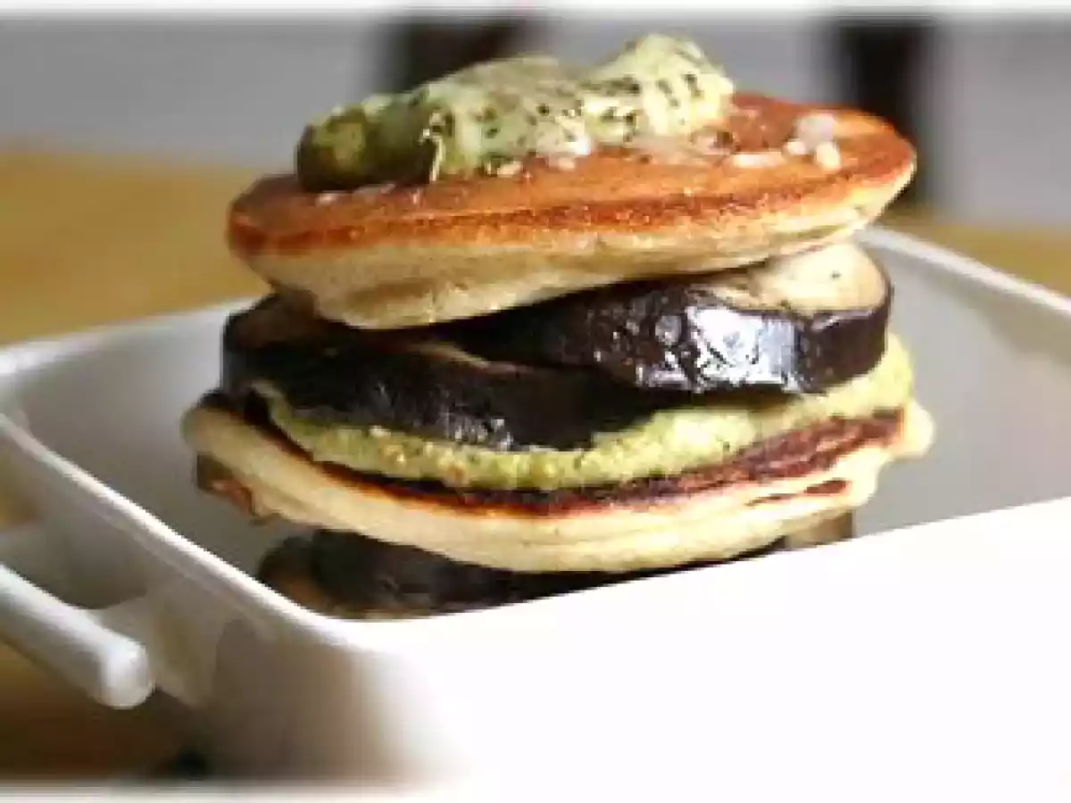 Mille feuilles de blinis d'épeautre, aubergine et crème d'asperge - photo 3