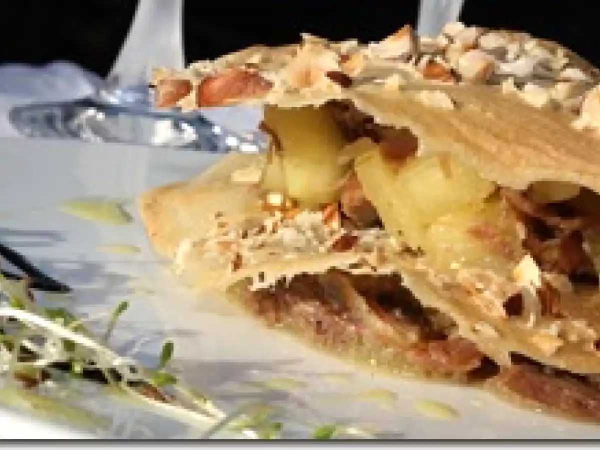 Mille Feuilles de Canard Confit aux Pommes et Tuiles aux Noisettes - photo 2
