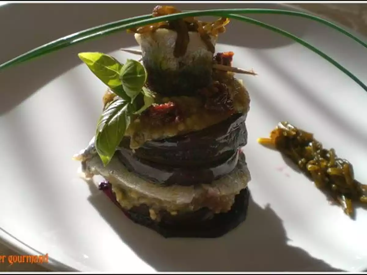 Millefeuille aux sardines marinées et caviar de salicornes