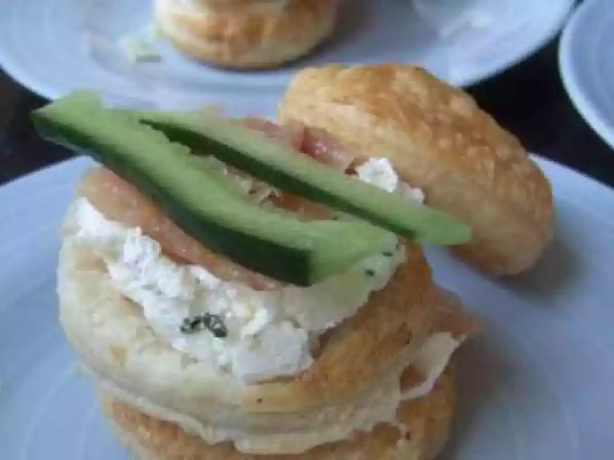 Millefeuille de saumon fumé au fromage frais