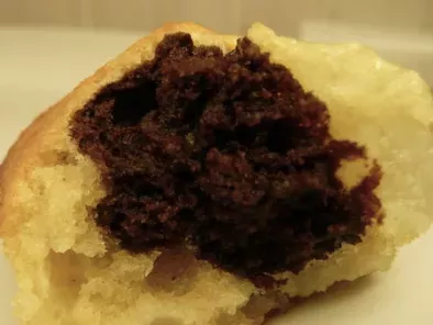 Mini cakes amande-poire au coeur de chocolat. - photo 2