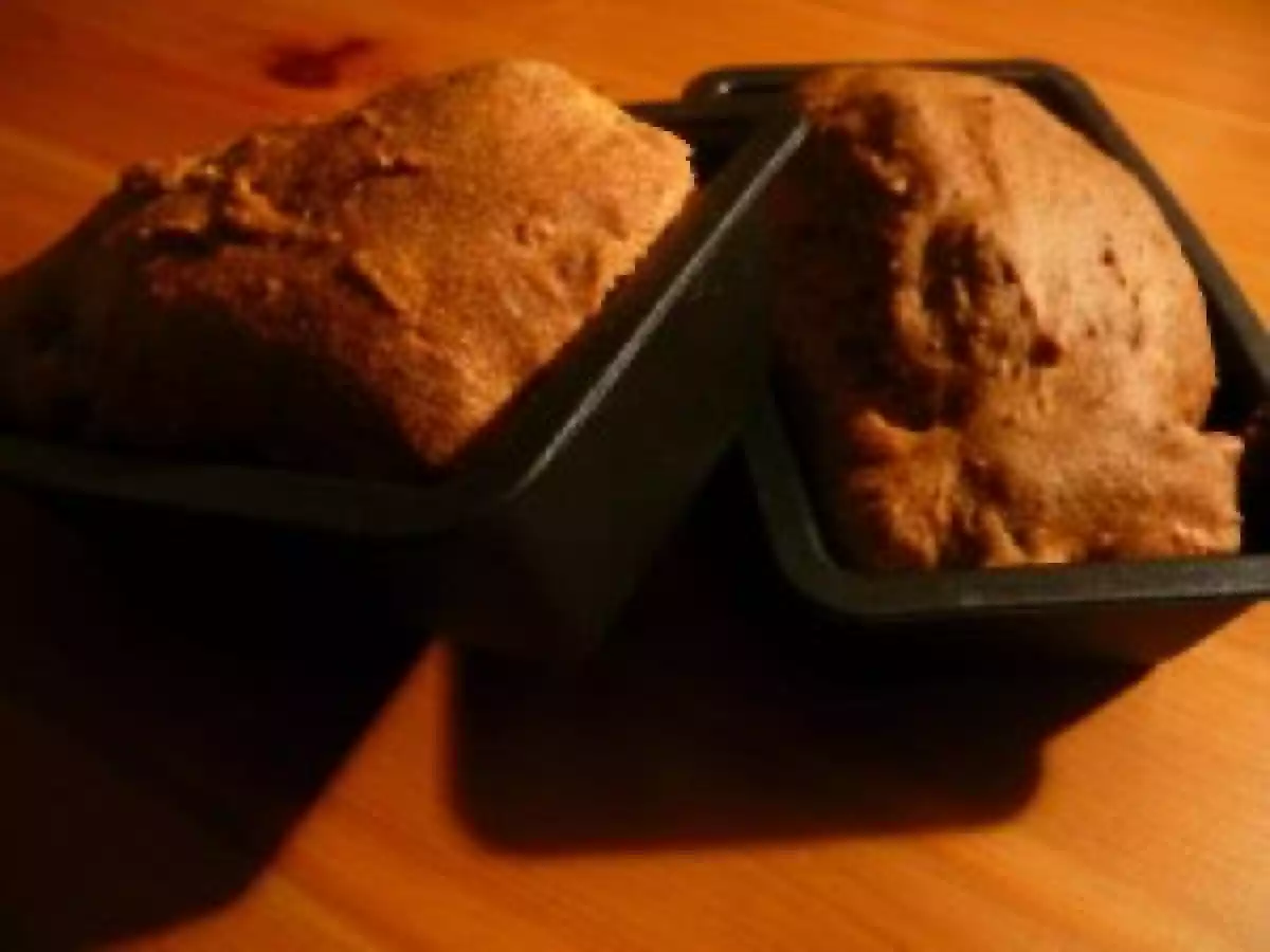 Mini-cakes aux olives noires, ail et fines herbes et sa sauce Tzatziki au tofu soyeux - photo 2