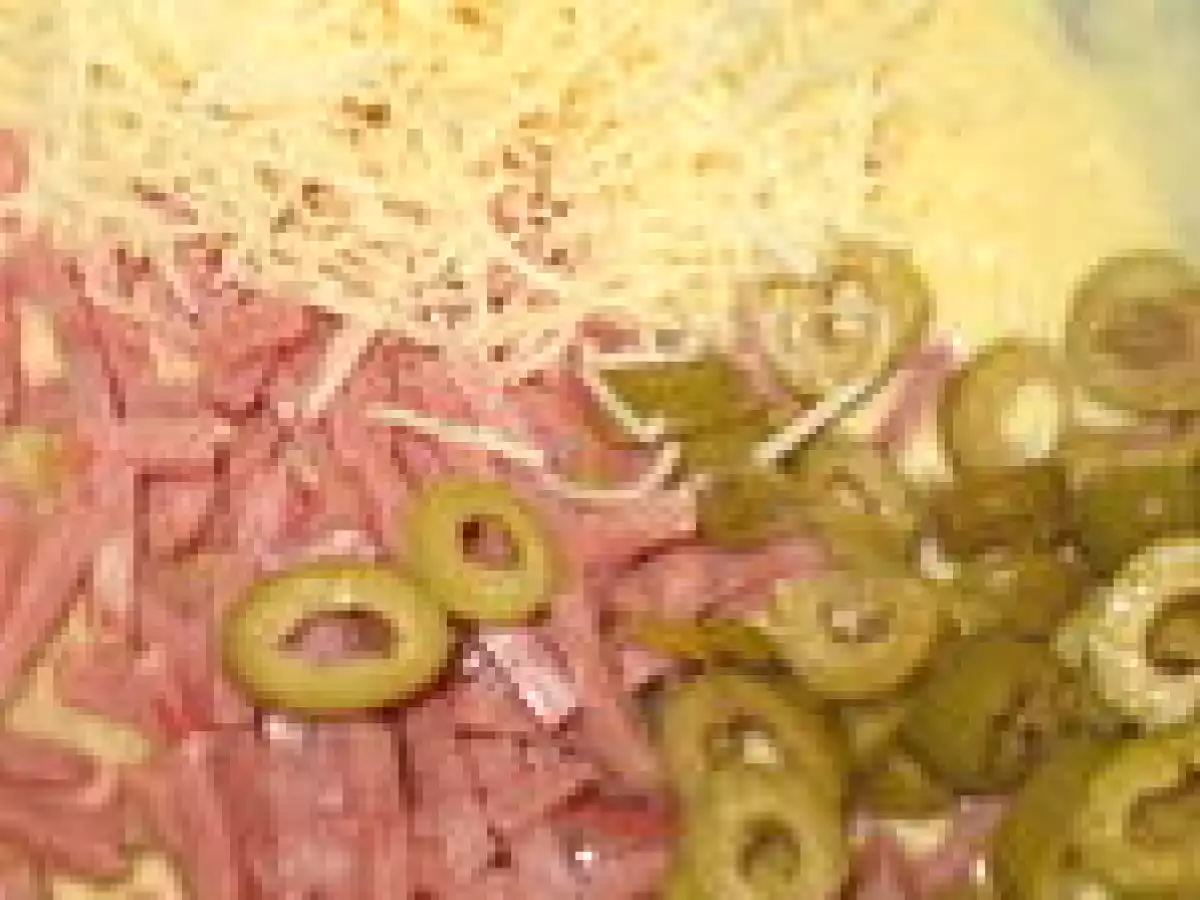 Mini cakes salés olive/jambon/emmental et chorizo/emmental - photo 2