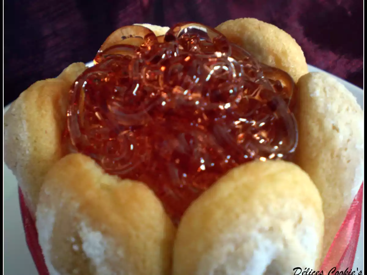 Mini charlotte à la rhubarbe & ses spaghettis de fraises - photo 2