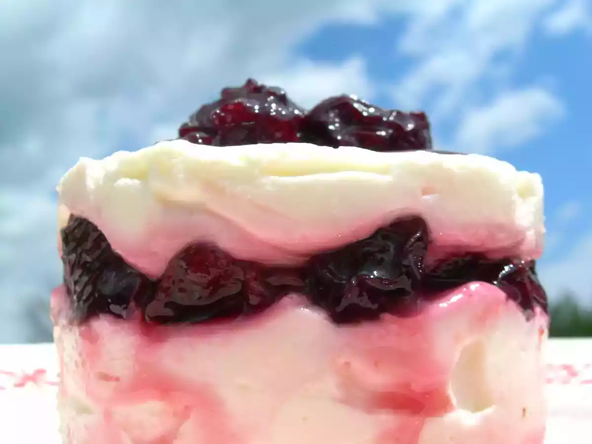 Mini-cheese cake sans cuisson aux cerises confites ...ouf, pas trop tard!!!