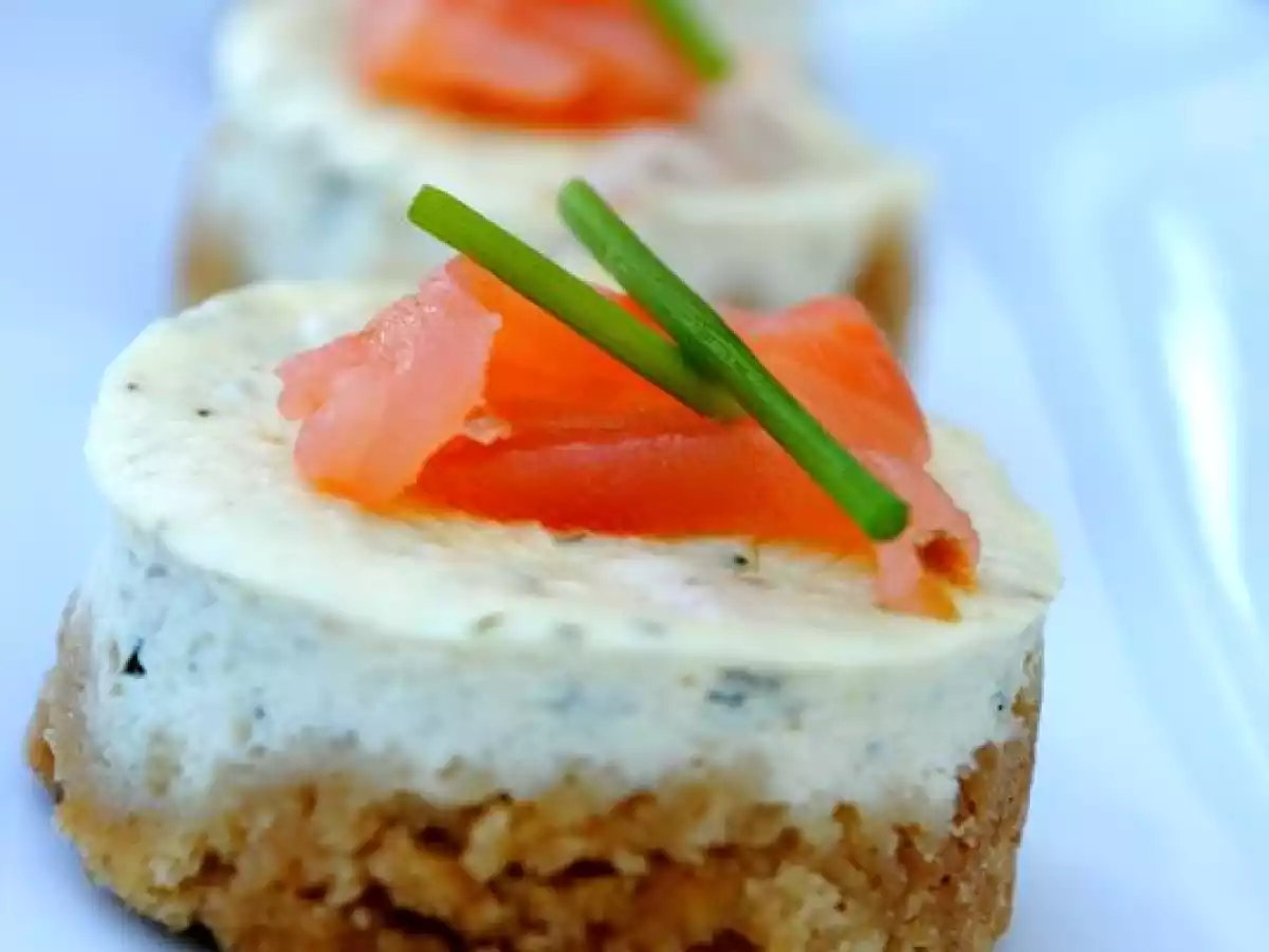 Mini cheesecake au saumon fumé
