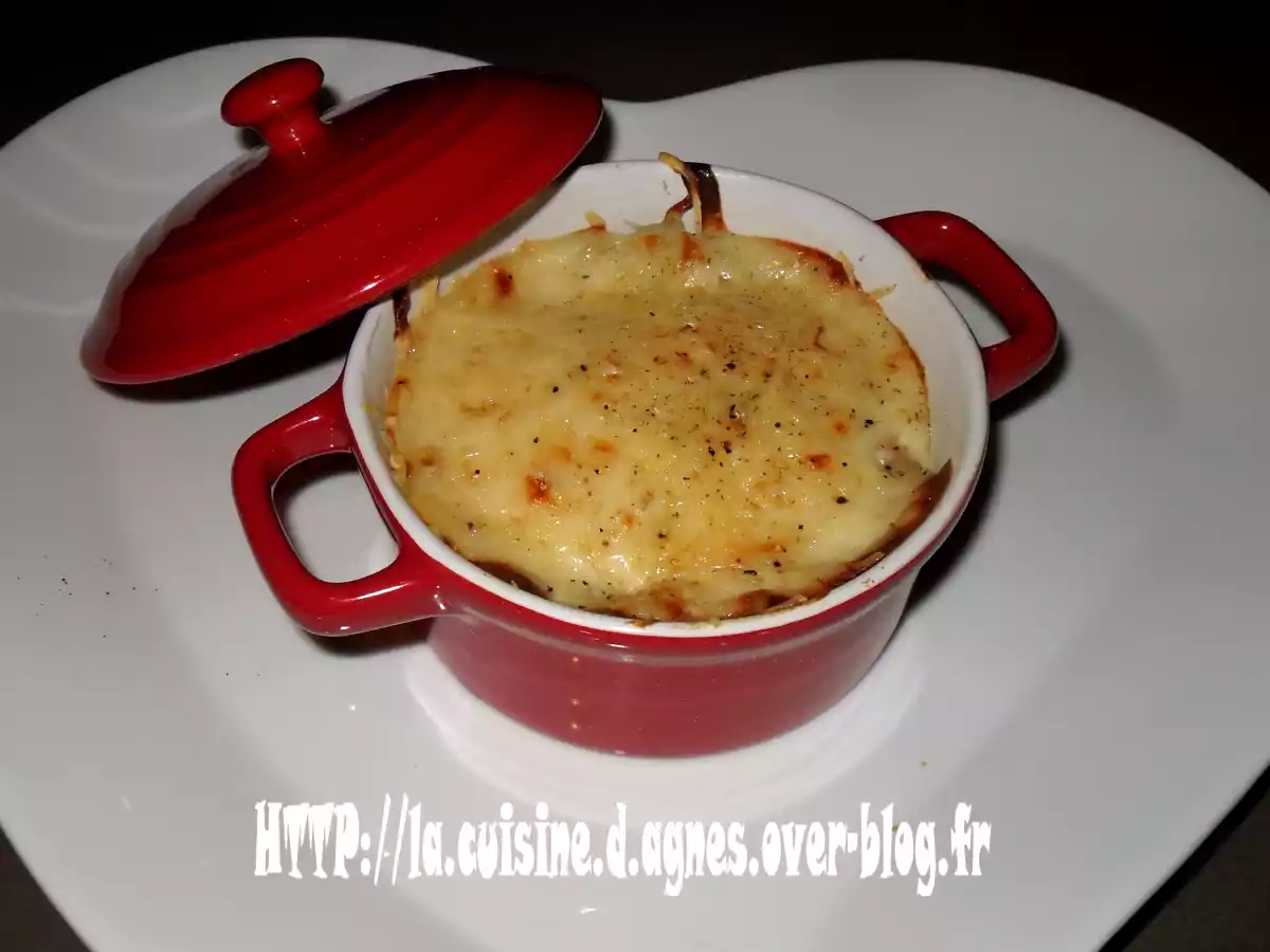 Mini cocotte de fonds d'artichauts gratinés