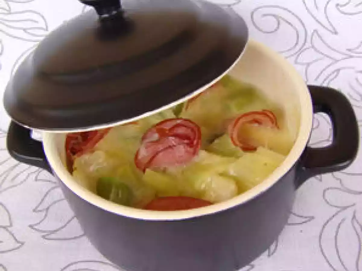 Mini cocotte: gratin de poireau au reblochon et bacon! - photo 2