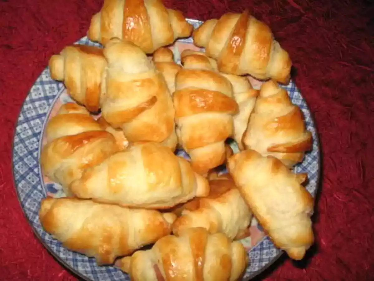 Mini croissants au jambon