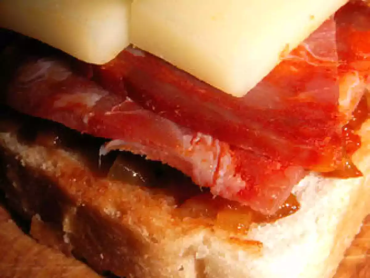 Mini croque-monsieur au chorizo - photo 2