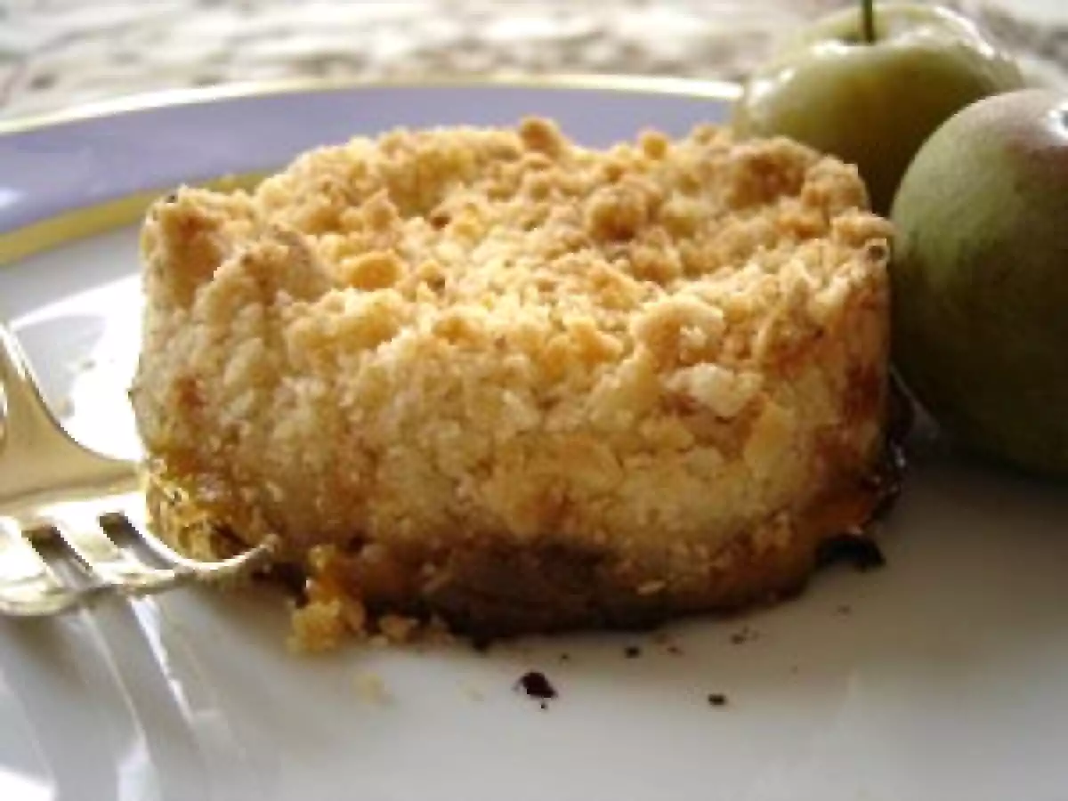 Mini-Crumbles de prunes (reine-claude), individual green plum crumbles - photo 2