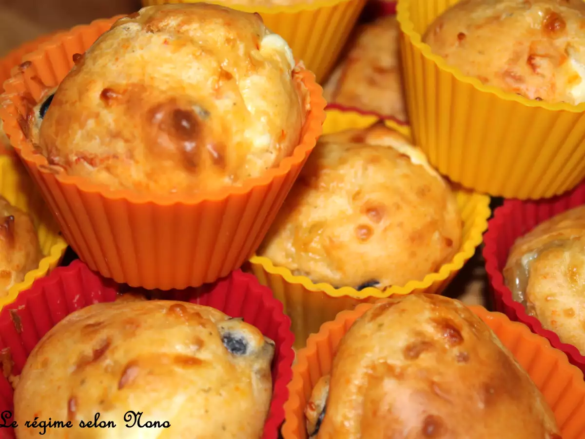 Mini-cupcakes à la tomate séchée, féta, olives - photo 2