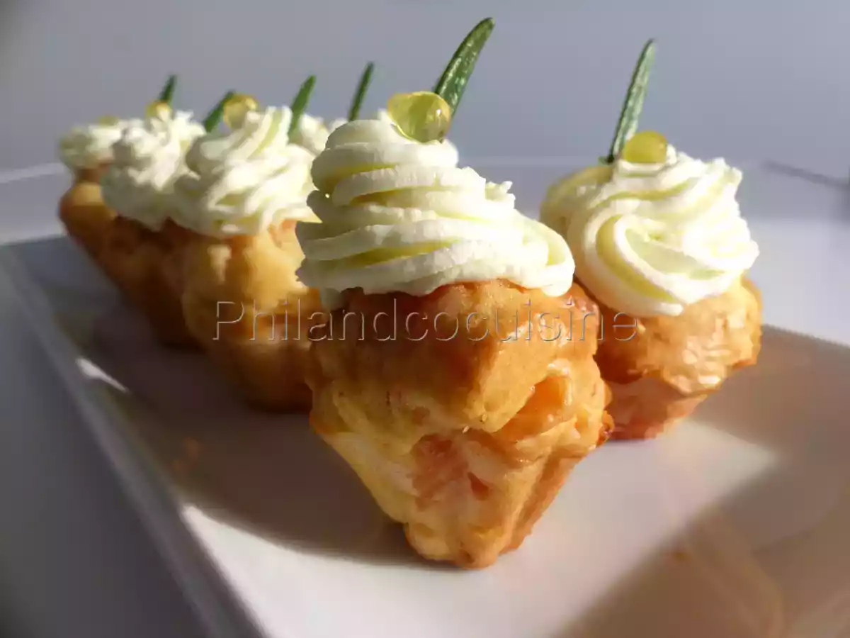 Mini cupcakes au saumon fumé, topping au fromage frais