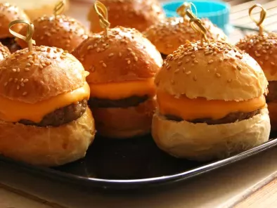 Mini hamburger au cheddar