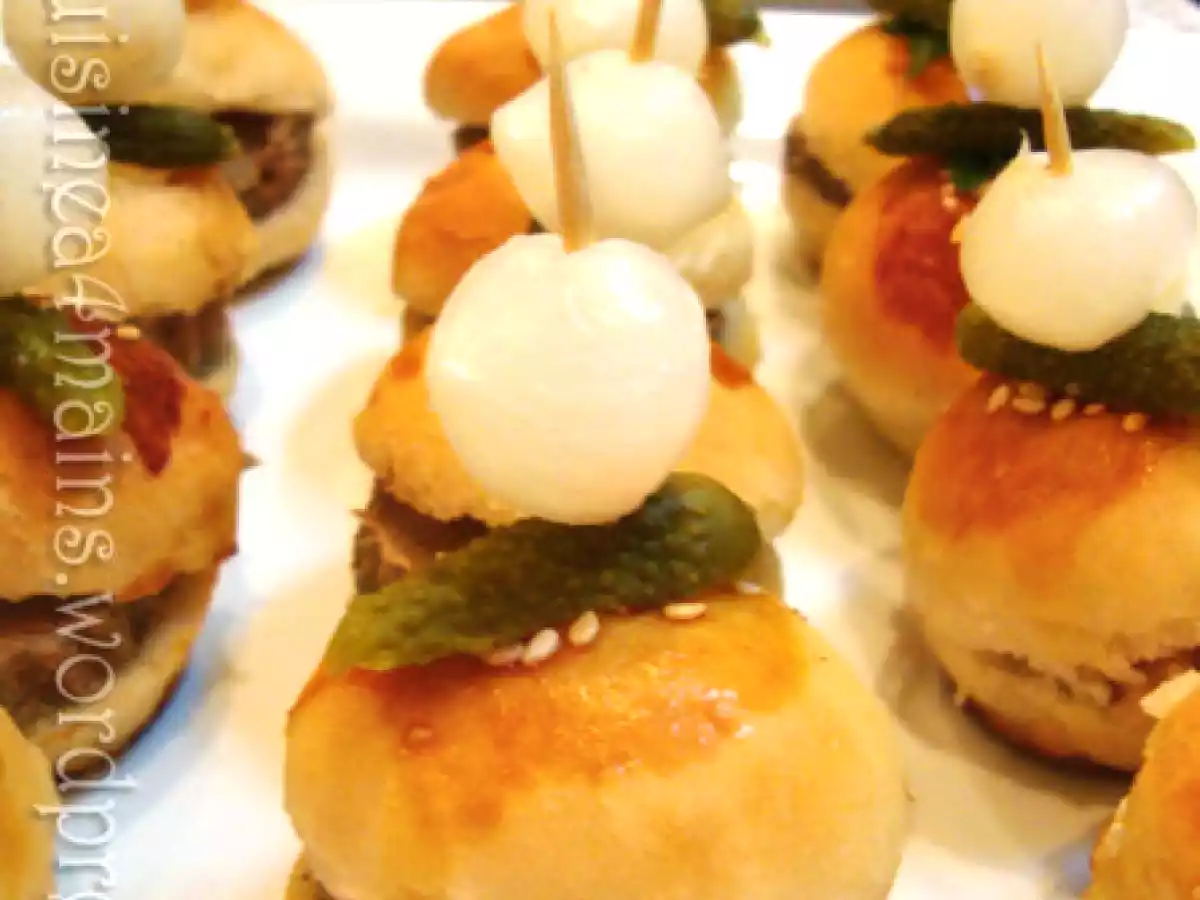 Mini hamburgers au pâté de foies de volaille