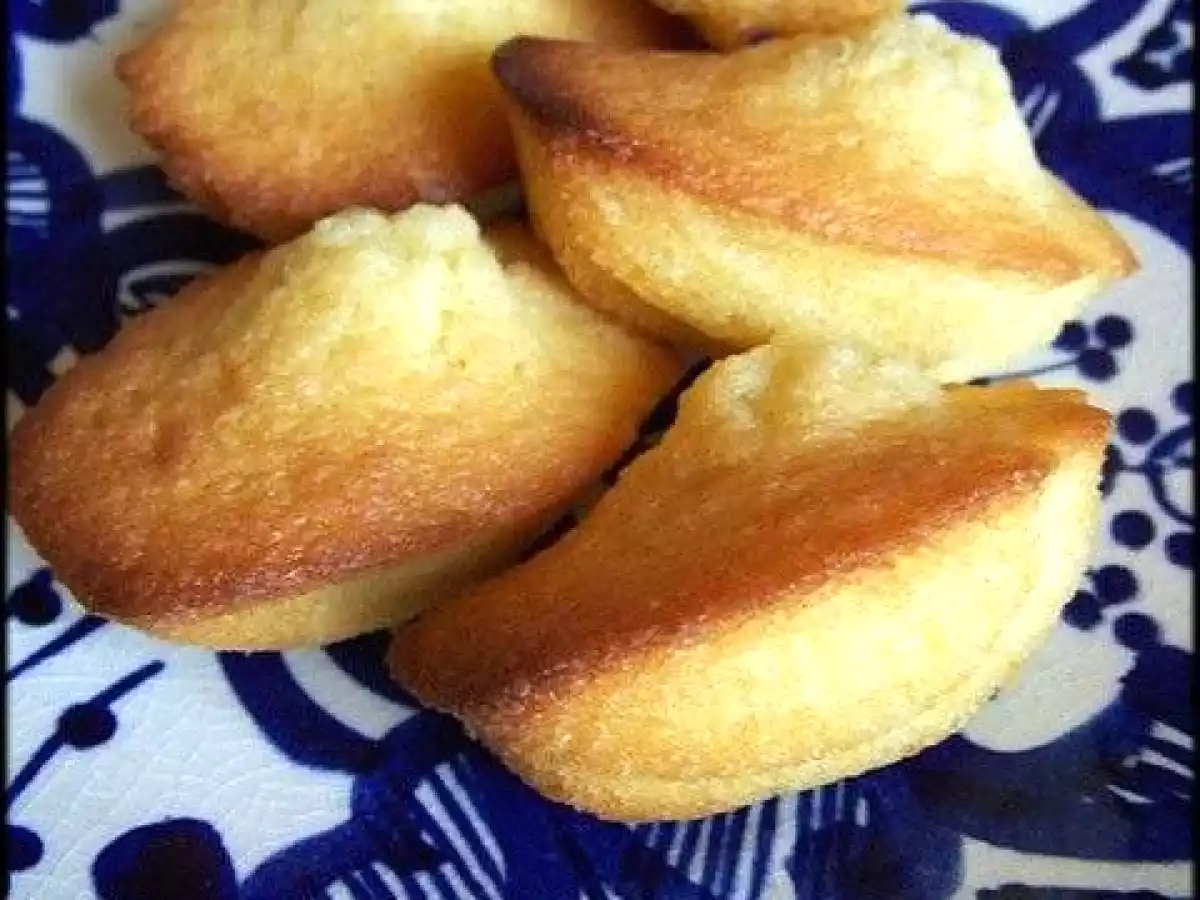 Mini madeleines de commercy au beurre demi-sel
