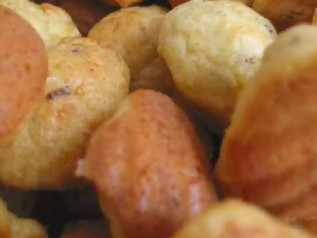 Mini madeleines salées