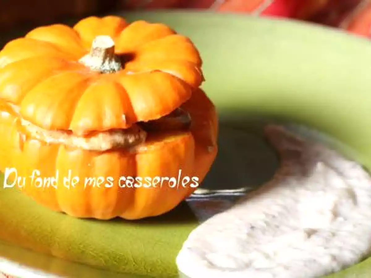 Mini potirons farcis aux girolles et coulis de châtaigne au carvi