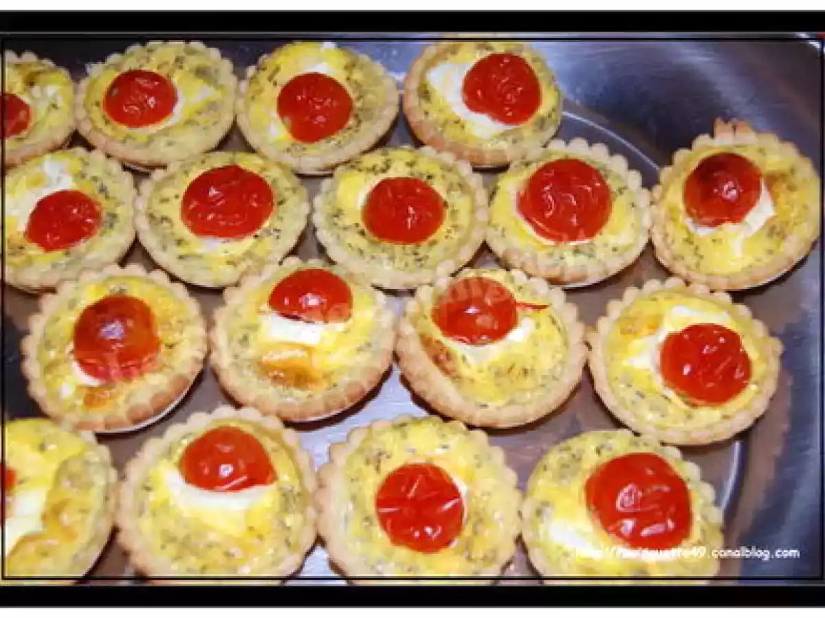 MINI TARTELETTES aux TOMATES CERISES, CHEVRE et HERBES DE PROVENCE - photo 3