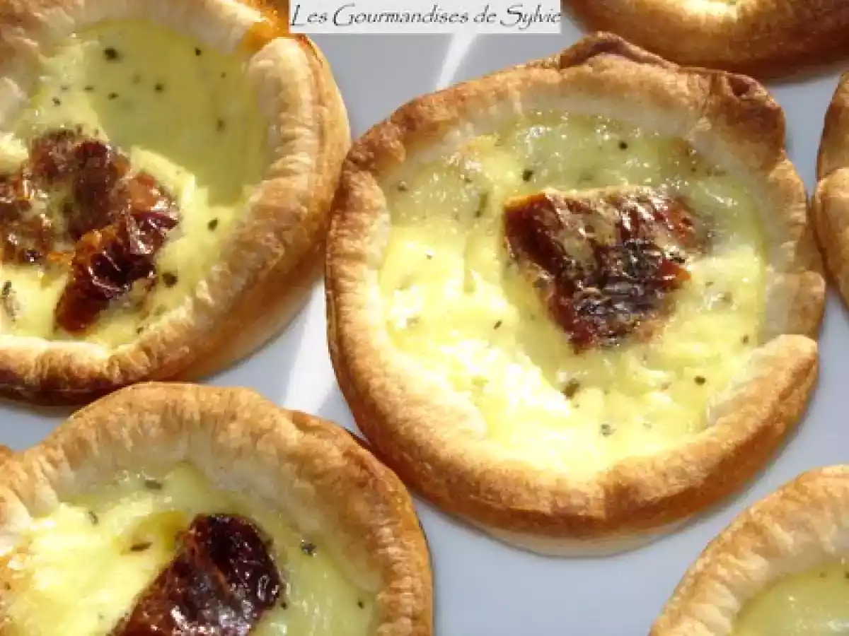 Mini-Tartelettes aux Tomates Confites