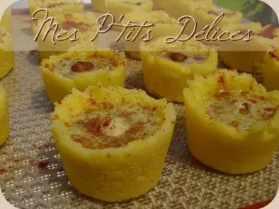 Mini tourtes de polenta, gorgonzola et noisettes