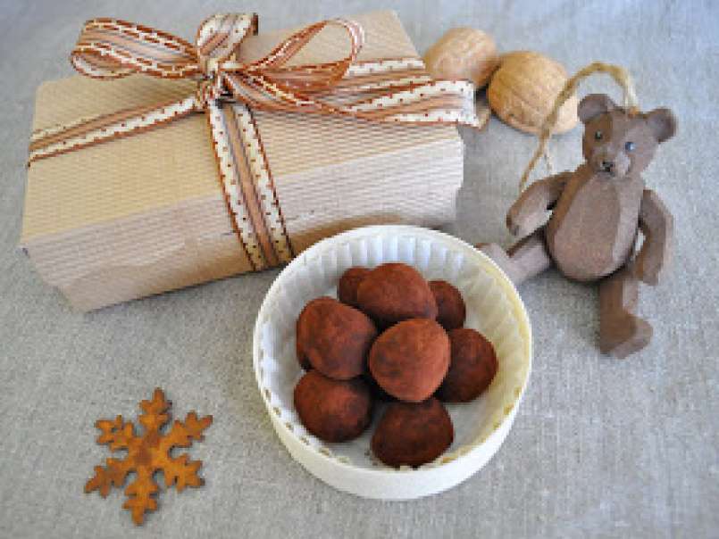 Mini-truffes chocolat et noix fraîches