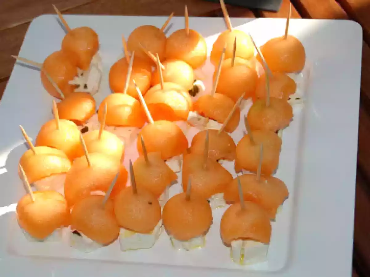 Mise en bouche melon fêta basilic