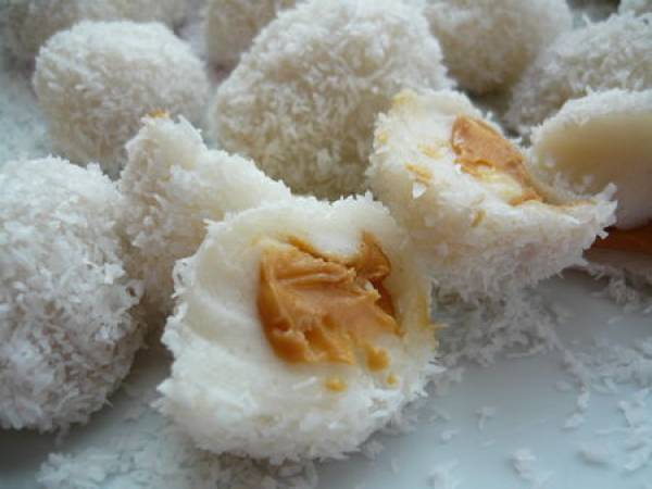 Mochis à la cacahuètes et à la noix de coco