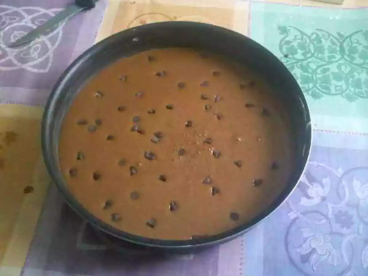 Moelleux à la pralinoise et pépites de chocolat