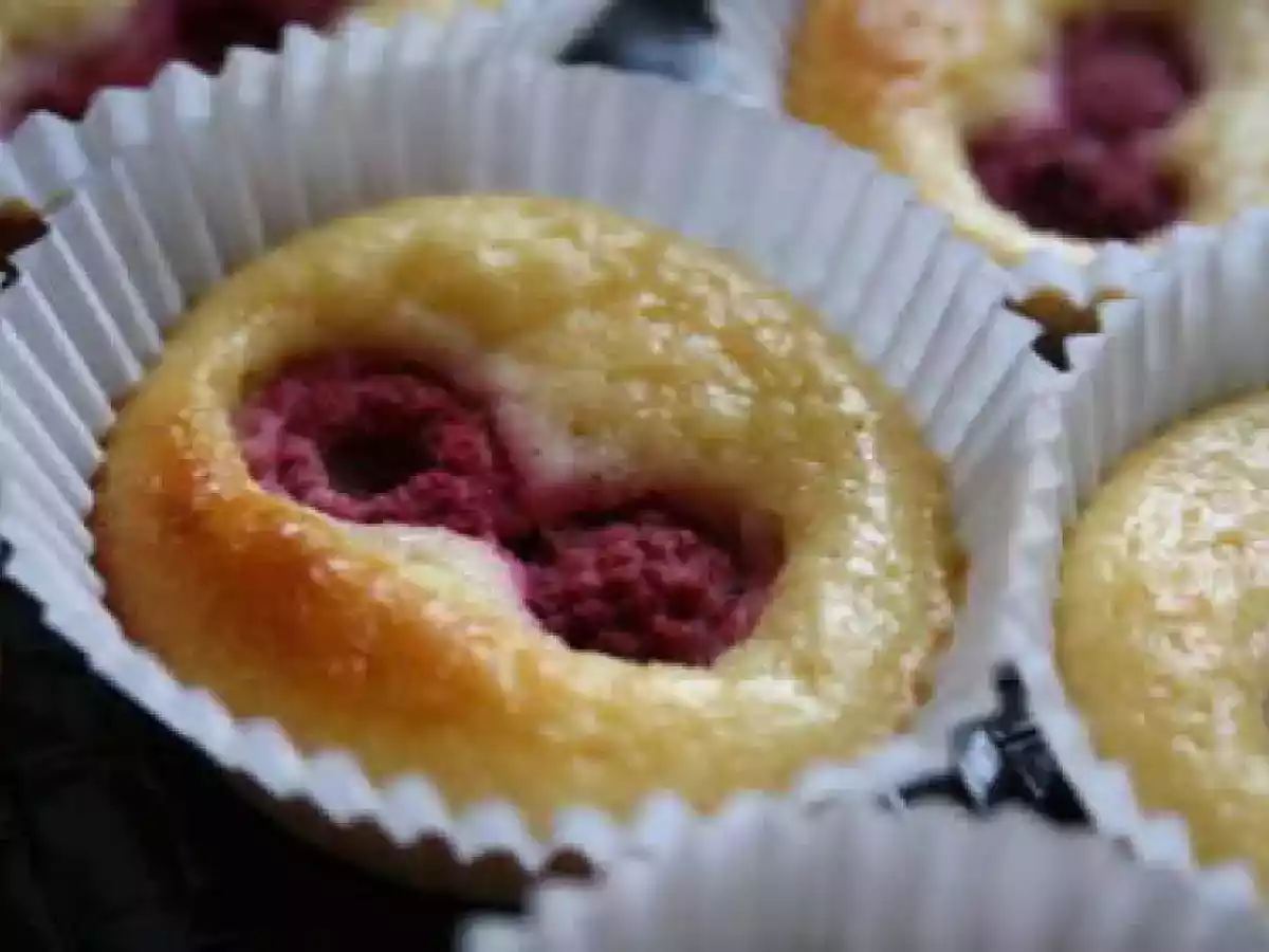 Moelleux à la ricotta et aux framboises