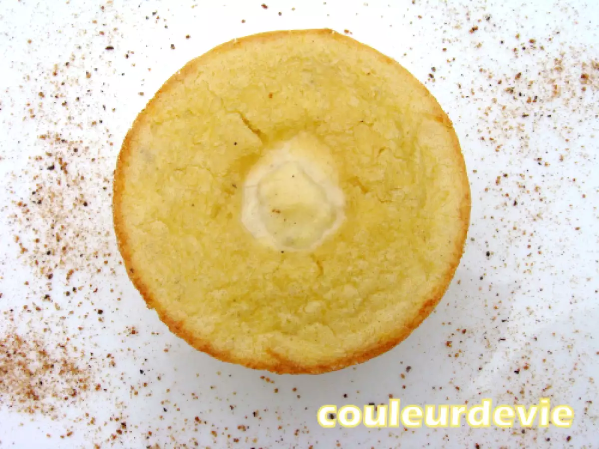 Moelleux au cèleri-rave coeur coulant sauce bâtarde