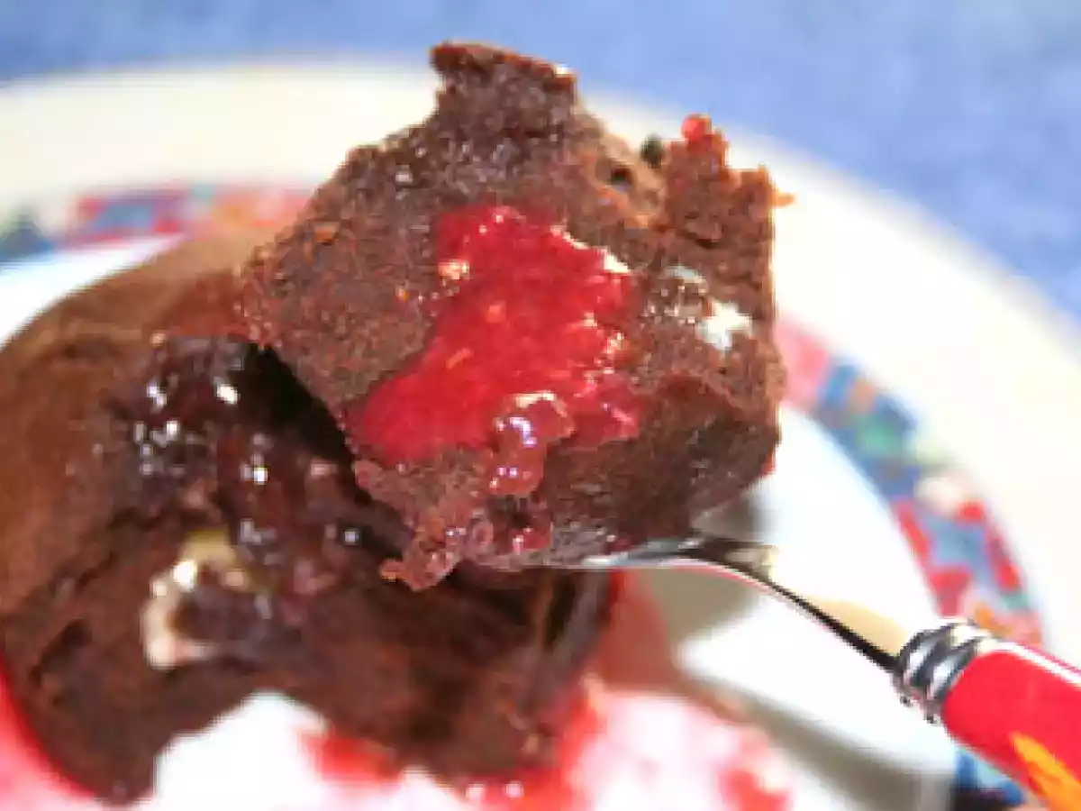 Moelleux au chocolat, coeur de fruits rouges - photo 2