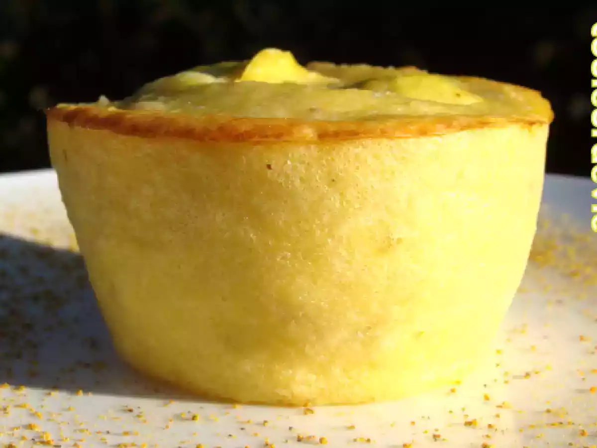 Moelleux au poulet, coeur coulant sauce au curry