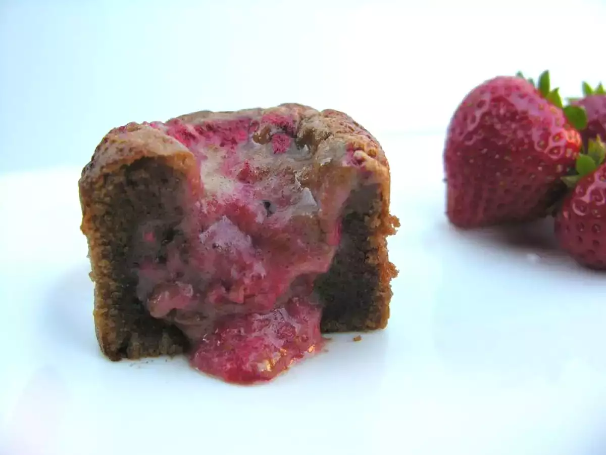 Moelleux Chocolat au Lait au Coeur coulant de Fraise - photo 2