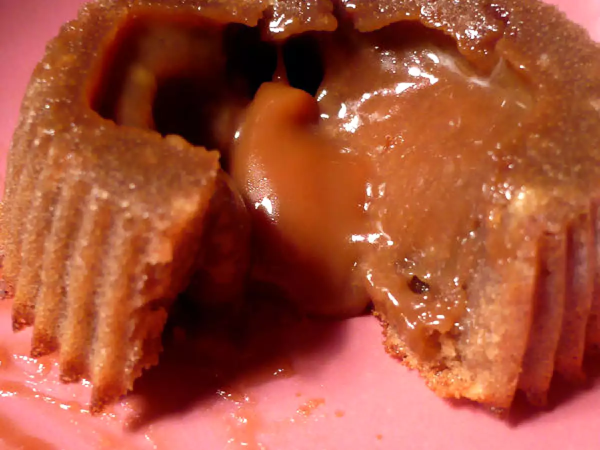 Moelleux coulant au chocolat au lait et caramel au beurre salé, et on fond de plaisir! - photo 2