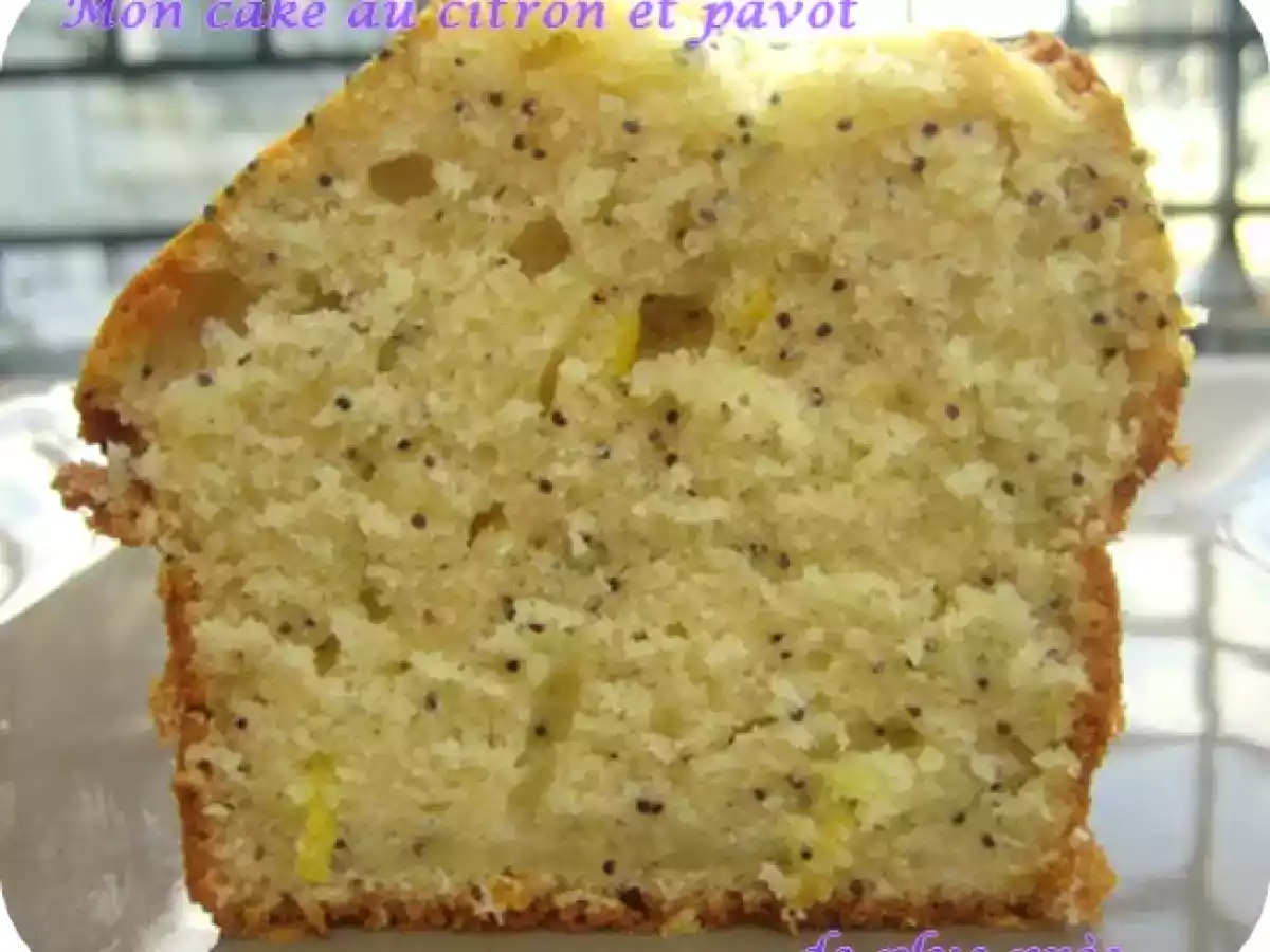Mon cake au citron et graines de pavot, idéal pour le petit déjeuner !