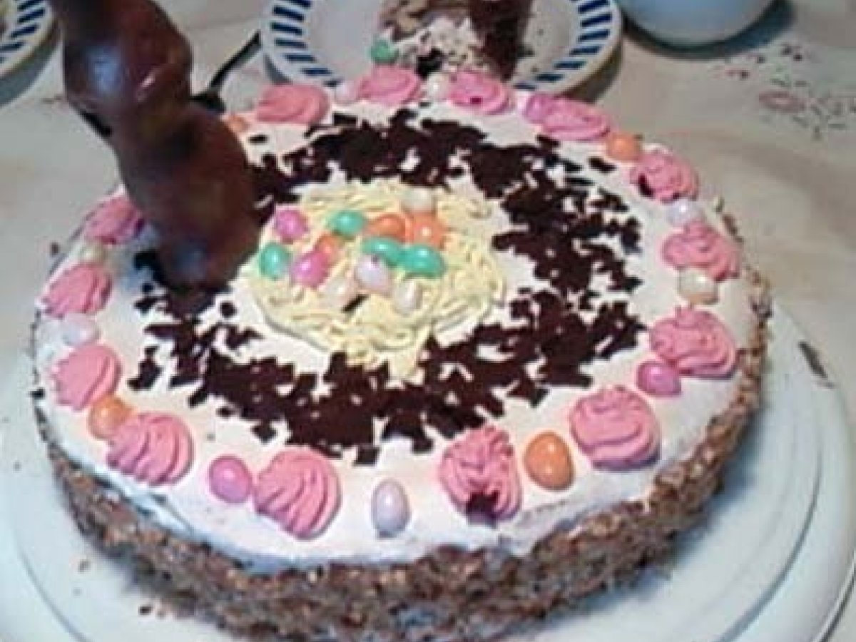 Mon Gateau De Paques Nid De Paques Mousse Praline Recette Ptitchef