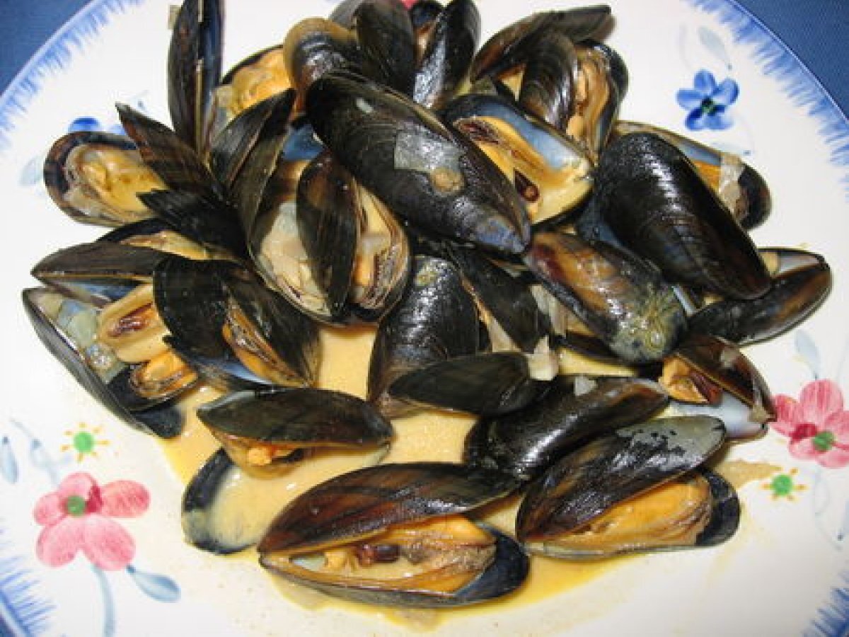 Recette de moules à la crème et aux épices